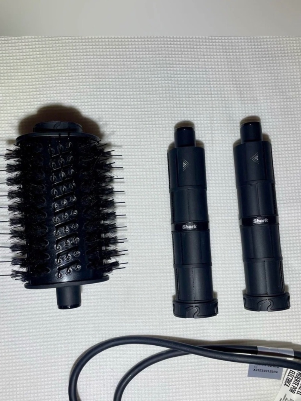 Shark Flexstyle system w/ .95” smaller curling barrels! - Picture 3 of 4